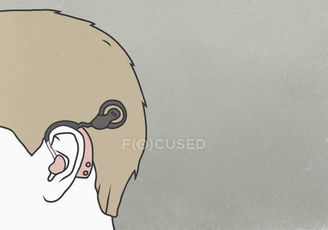 Обрезанное изображение человека в слуховом аппарате на цветном фоне — стоковое фото