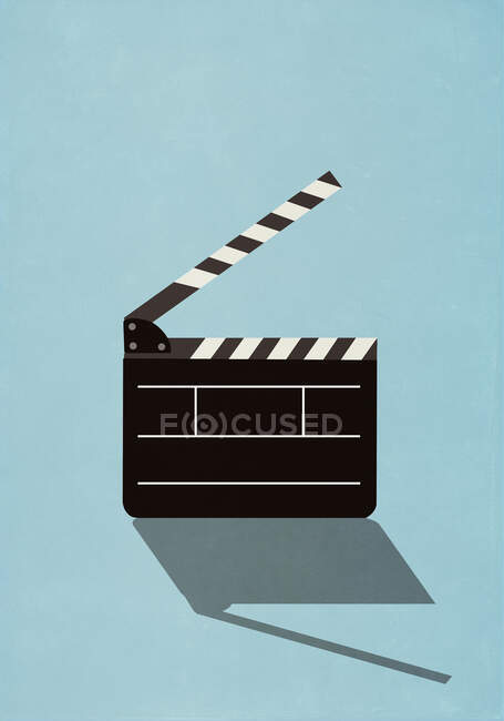 Film ardesia su sfondo blu — Foto stock