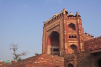 Buland Darwaza, Fatehpur Sikri, la Ciudad de la Victoria, Construida durante la segunda mitad del siglo XVI, Arquitectura mogol, hecha de arenisca roja, capital del Imperio mogol, Patrimonio de la Humanidad por la UNESCO, Agra, Uttar Pradesh, India - foto de stock