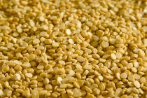 Heap de lentilhas de grama cruas, full-frame — Fotografia de Stock