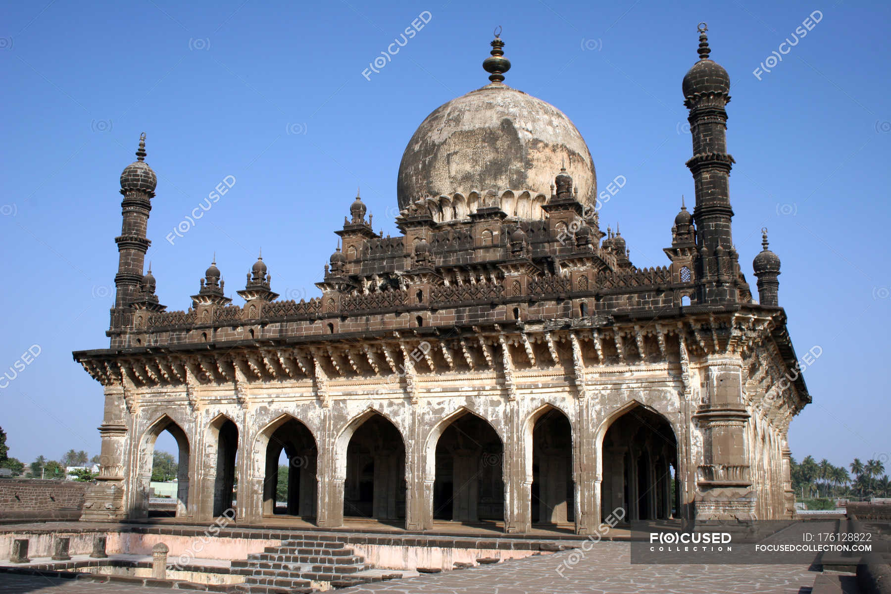 Sepulchre of Ibrahim Adil Shah during daytime, Ibrahim Roza, Bijapur ...