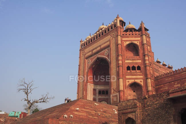 Buland Darwaza, Fatehpur Sikri, the City of Victory, Built during the second half of the 16th century, Mughal Architecture, made from red sandstone, capital of Mughal Empire, UNESCO World Heritage Site, Agra, Uttar Pradesh, India — Stock Photo