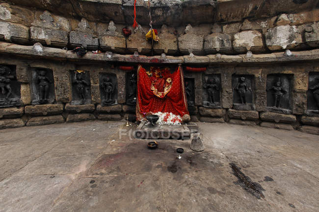 View of altar at stone Temple Orissa. Bhubaneswar, Orissa, India — Stock Photo