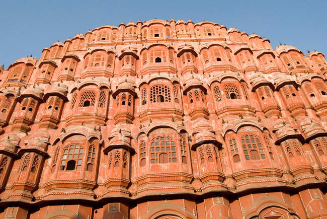 Visão de baixo ângulo de Hawa Mahal, Jaipur, Rajasthan — Fotografia de Stock