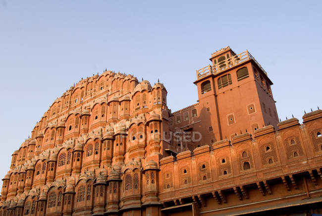 Veduta del vecchio palazzo murato rosso, Hawa Mahal, Jaipur, Rajasthan — Foto stock