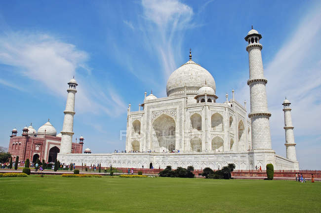 Maravilla del mundo El Taj Mahal, Patrimonio, Agra, Uttar Pradesh, India - foto de stock