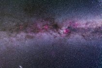Paysage étoilé avec la Voie lactée Nord — Photo de stock