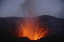 Yasur виверження на острові Tanna — стокове фото