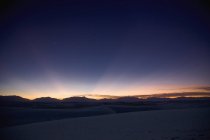 Puesta de sol sobre el Monumento Nacional de las Arenas Blancas - foto de stock