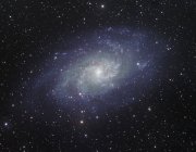 Paisaje estelar con galaxia espiral de triángulo - foto de stock