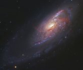 Paisaje estelar con galaxia espiral en Cañas Venatici - foto de stock
