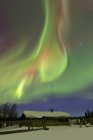 Aurora boreal y cinturón de Orión - foto de stock