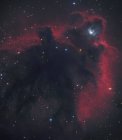 Paisaje estelar con globulo cometario en Orión - foto de stock