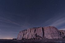 Big Dipper over large mesa — Stock Photo