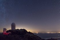 Обсерватория Мэйолл на Китт-Пик — стоковое фото
