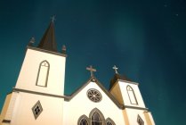 Аврора над церковью, Кинколит, Британская Колумбия, Канада — стоковое фото