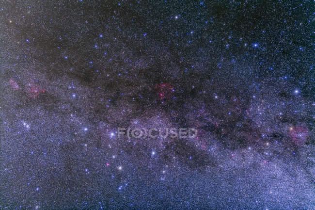 Nebulosidad en constelaciones Casiopea y Cefeo - foto de stock