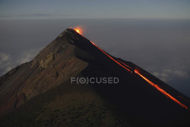 Fuego volcano lava flow — Stock Photo