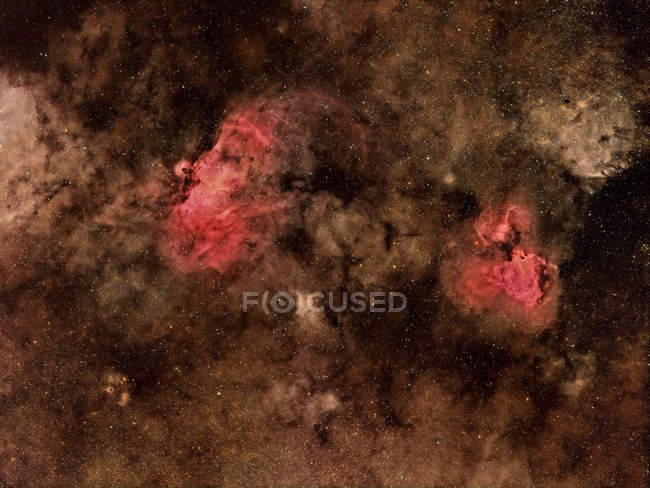 Туманность Орел Мессье 16 и Лебединая туманность Мессье 17 в высоком разрешении — стоковое фото