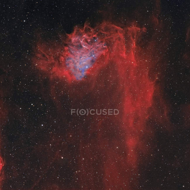 Палаючі зірки туманність Ic 405 з високою роздільною здатністю — стокове фото
