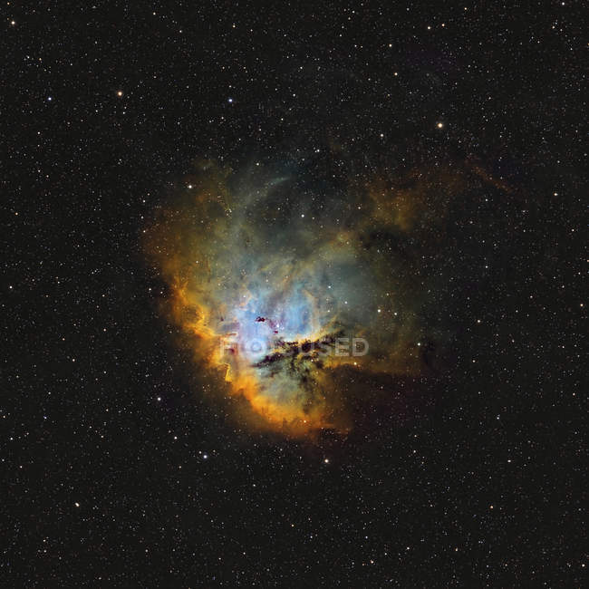 Туманность Пакман NGC 281 в цветовой палитре Хаббл — стоковое фото