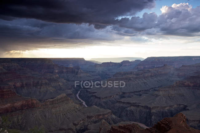 Вид на Гранд Каньон из Моран-Пойнт-Саут-Рим, Аризона, США — стоковое фото