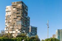 Diagonal Mar et le Poblenou Maritime Front avec bâtiment moderne — Photo de stock