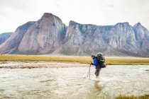 Auyuittuq concepto de senderismo parque nacional - foto de stock