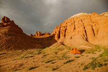 Tent in the desert — Stock Photo