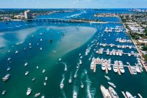 Desfile de barcos del sur de Florida de Trump Bash - foto de stock
