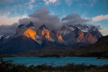 Parc national des Torres del Paine dans le sud de la Patagonie chilienne — Photo de stock