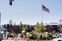 Peaceful Demonstration in Grass Valley, California potographed b — Stock Photo