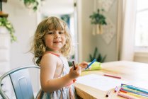 Ritratto stock di un disegno bambina — Foto stock