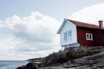 Wooden house on the seaside — Stock Photo