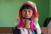 Ältere Burmesen vom Stamm der Kayan (AKA Padaung, Langhals)) — Stockfoto