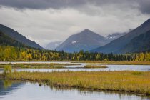 Tern Lake, Kenai, Alaska, Estados Unidos - foto de stock