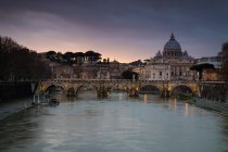 Cena panorâmica da paisagem em Roma (vista do pôr do sol) — Fotografia de Stock