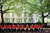 Red Coats Practicing the Day Before the Royal Wedding — Stock Photo