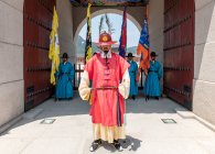 Cambio della cerimonia delle guardie al Palazzo Gyeongbok a Seoul — Foto stock