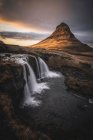 Bela vista da cachoeira gelandic na Islândia — Fotografia de Stock