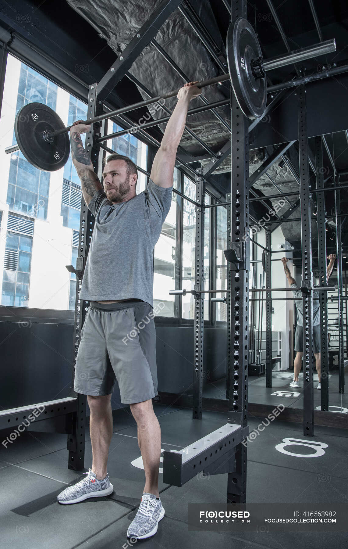 man-working-out-ubicaciondepersonas-cdmx-gob-mx