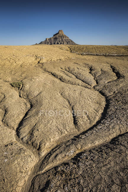 Factory Butte area cracked ground, Utah — Stock Photo