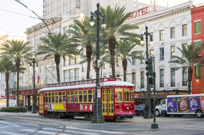 Canal Street streetcar line in the French Quarter, New Orleans, Louisiana, Estados Unidos da América — Fotografia de Stock