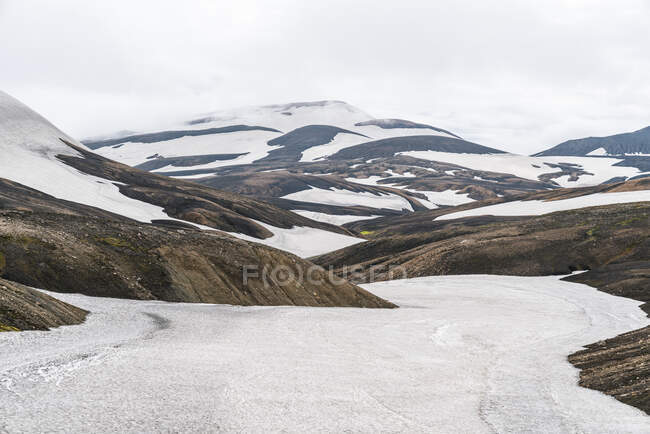 The mountain with snow in iceland on nature background — Stock Photo