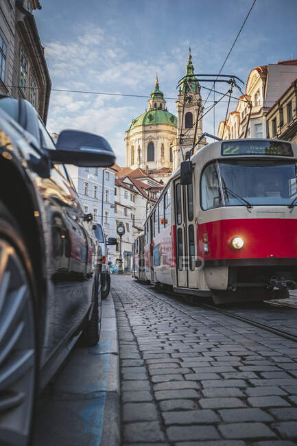 Prag, voll von mittelalterlichem Flair, moderne und klassische Atmosphäre kann s — Stockfoto