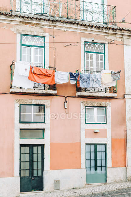 Casa en Lisboa con el - foto de stock