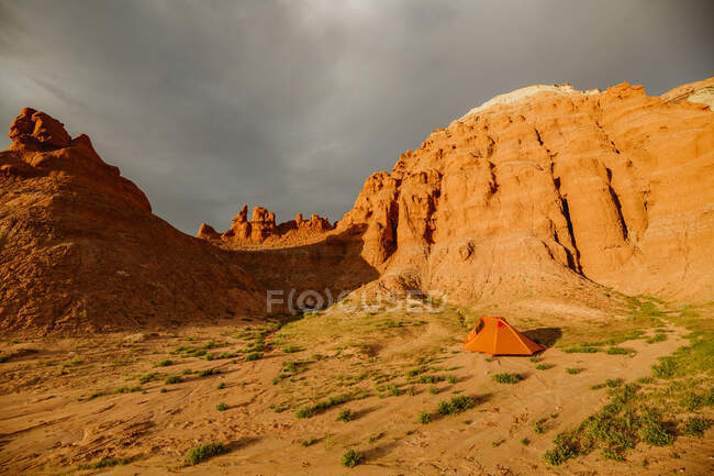 Tenda nel deserto — Foto stock