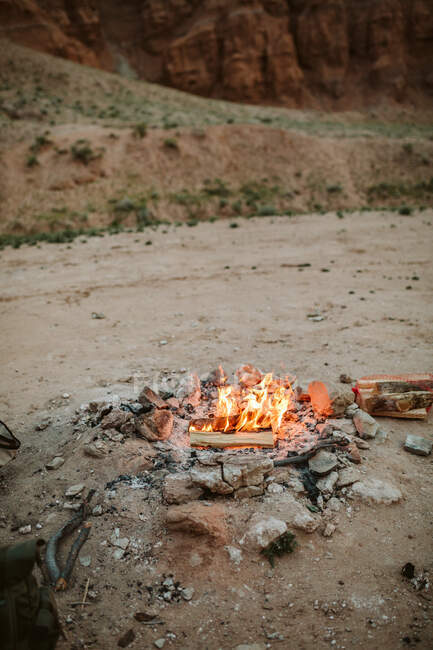 Flamme in der Wüste — Stockfoto