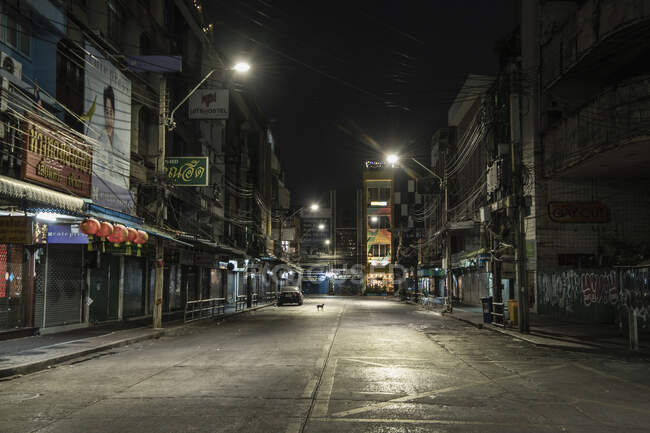Rua vazia em Bangkok durante a pandemia de Covid 19 — Fotografia de Stock