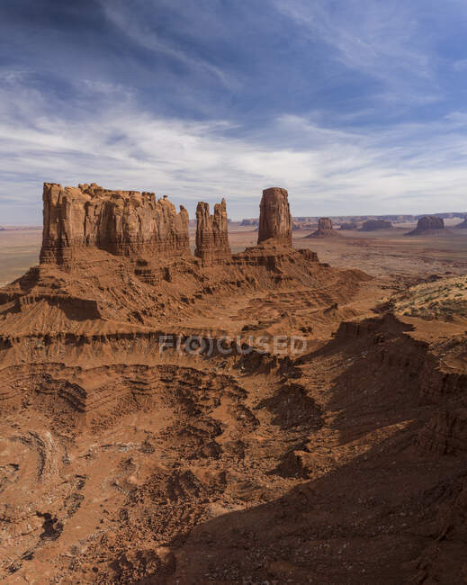 Panoramas aéreos da paisagem do deserto do vale icônico do monumento — Fotografia de Stock